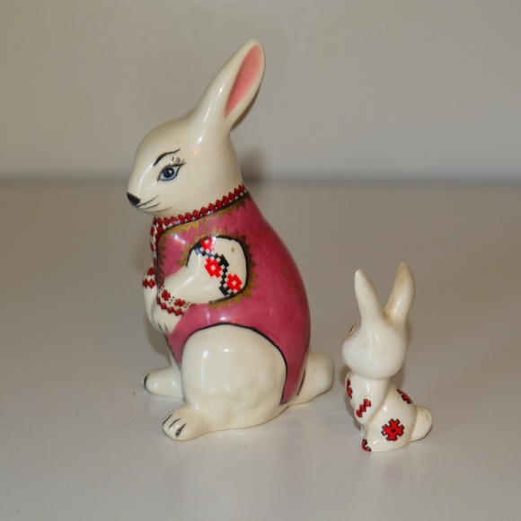 Vintage European Porcelain Ceramic Bunny Rabbit Figurines - Picture 3 of 12